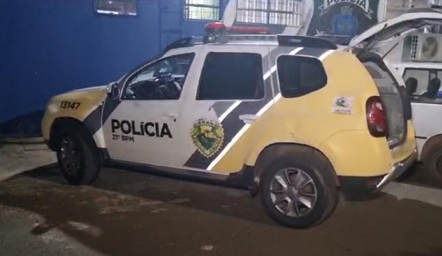 Após agredir os pais com socos, rapaz é esfaqueado pelo próprio pai