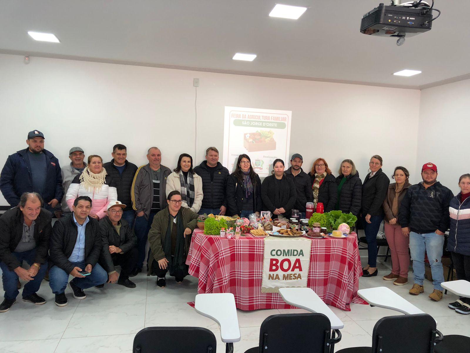 Lançada a feira do pequeno produtor de São Jorge d’Oeste