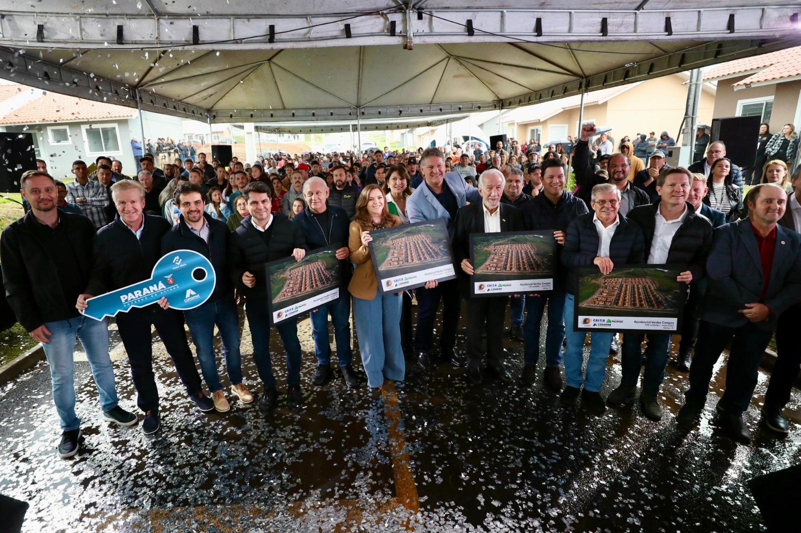Deputado Estadual Luis Corti celebra entrega de 199 moradias em Palmas e reforça compromisso com a habitação no Paraná