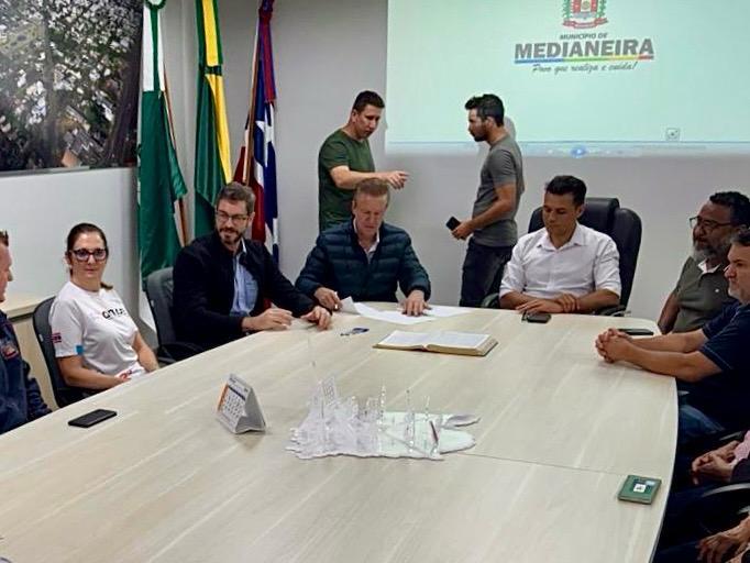 Deputado Luis Corti destina R$1,5 milhão para transformar ginásio de Medianeira em centro regional de paradesporto