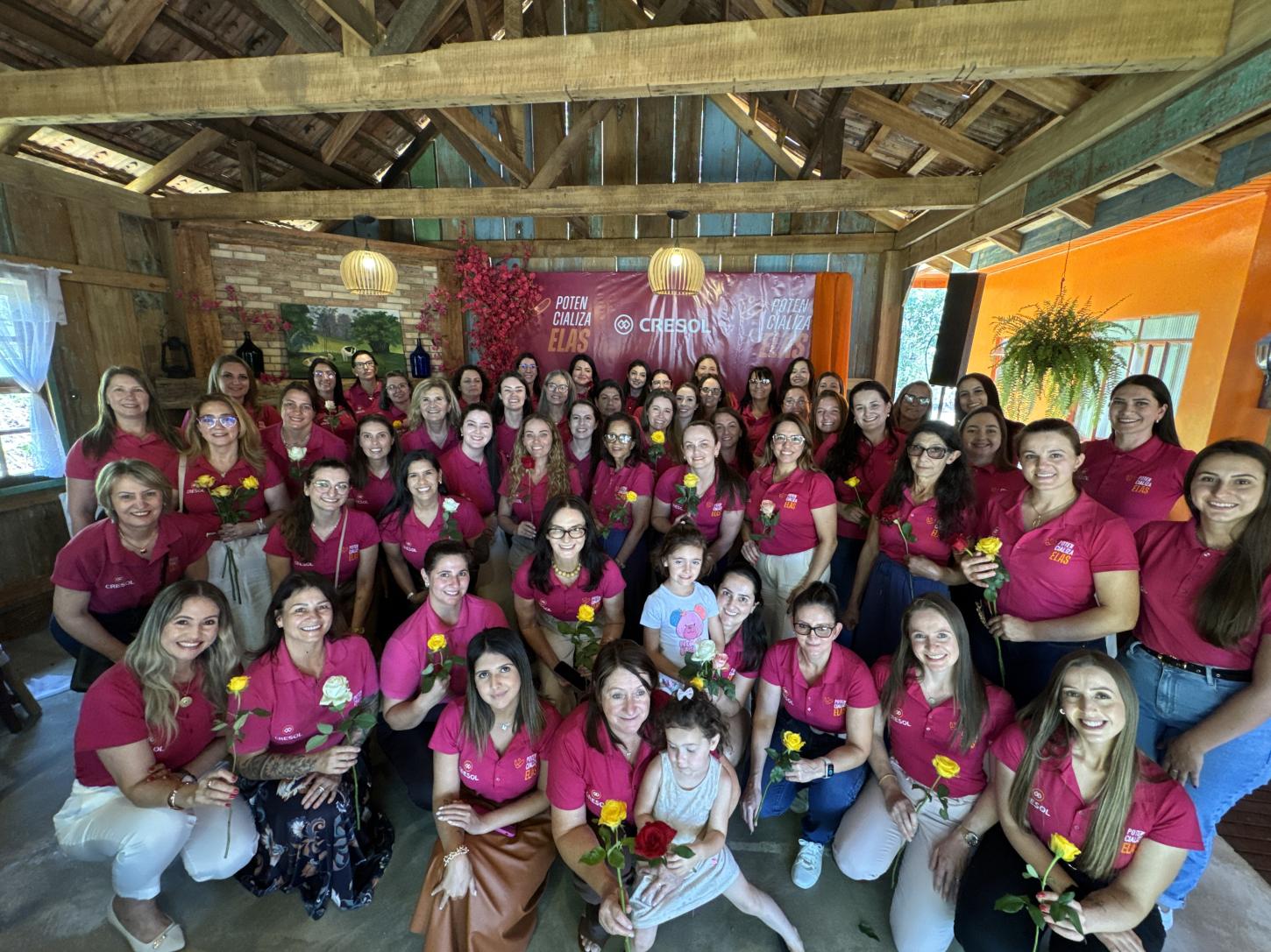 Cresol Liderança celebra formatura do Projeto Potencializa Elas